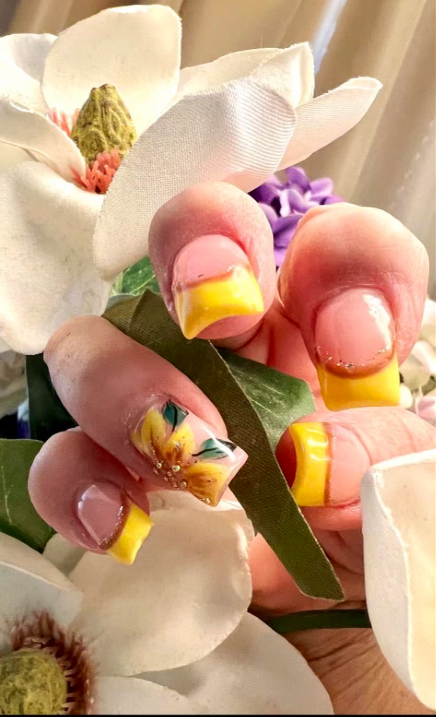 Aurora Nails nail photo 2