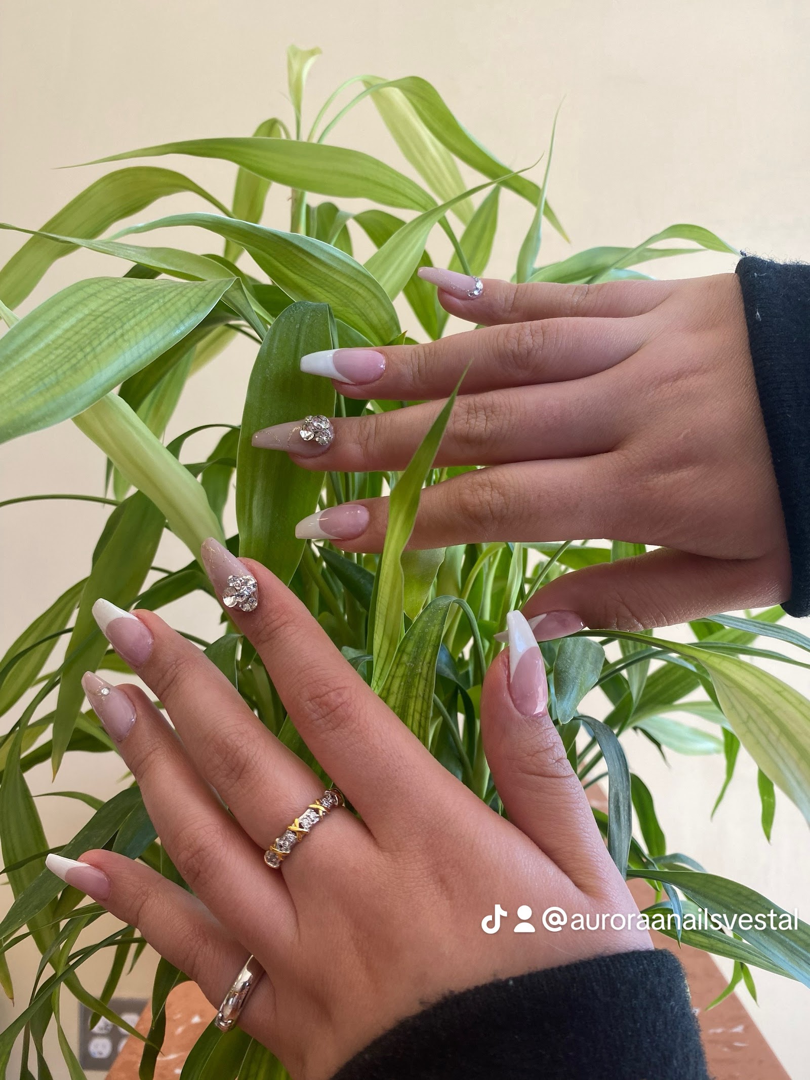 Aurora Nails nail photo 8